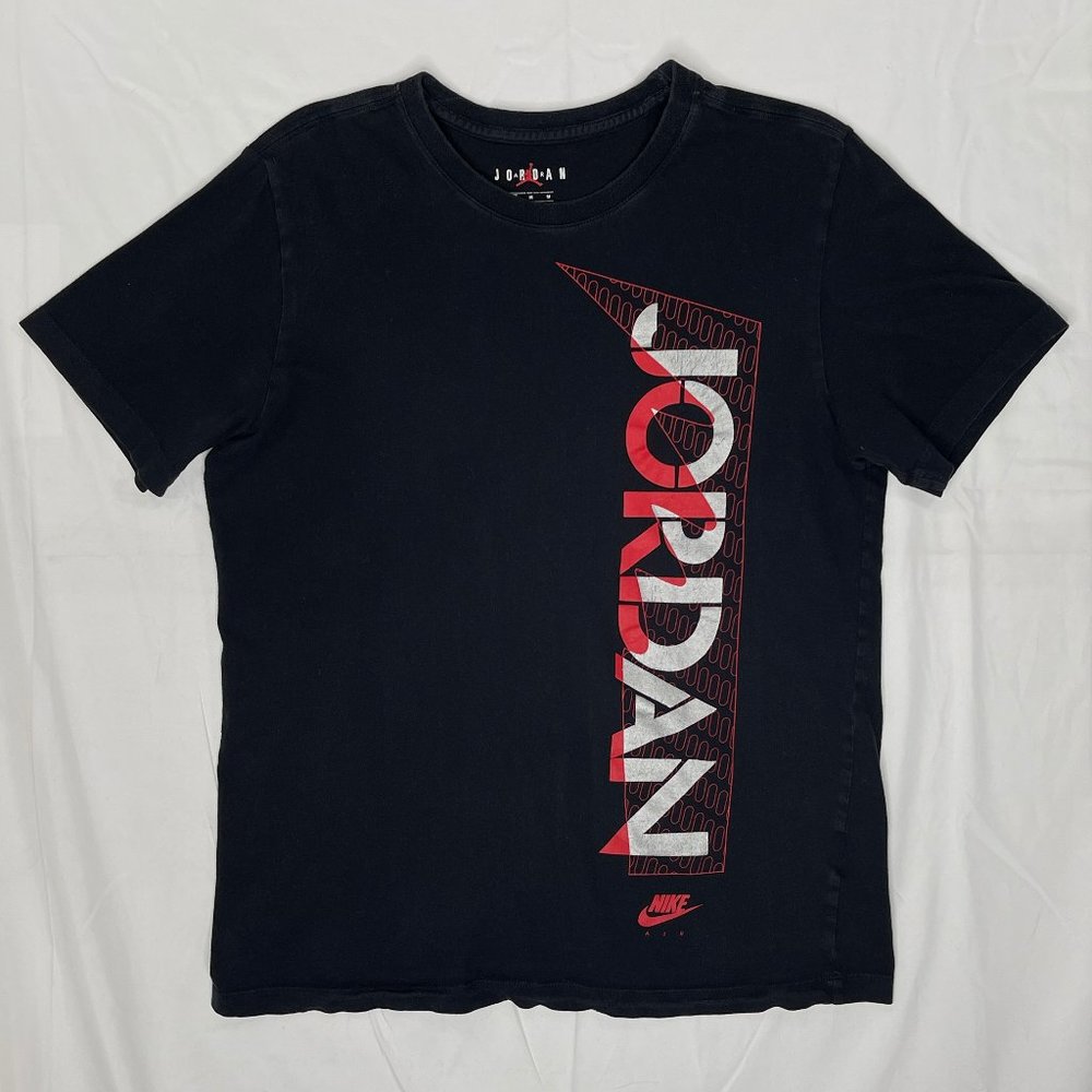 Men's Air Jordan Nike T Shirt Size Medium Black Red All Cotton Short Sleeve